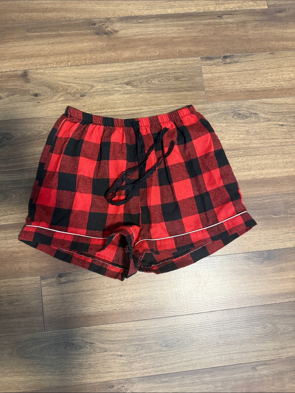 SHEIN Red and Black Plaid Women's Pajama Shorts